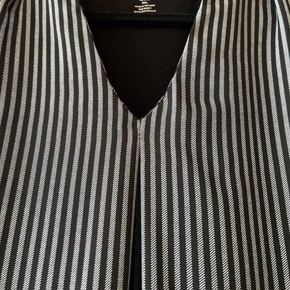 Worthington Petite Black & White Striped Sleeveless Top - Picture 6 of 13